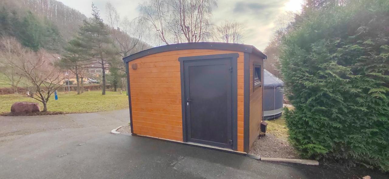 Yourte Des Verts Bois Freland Exterior photo