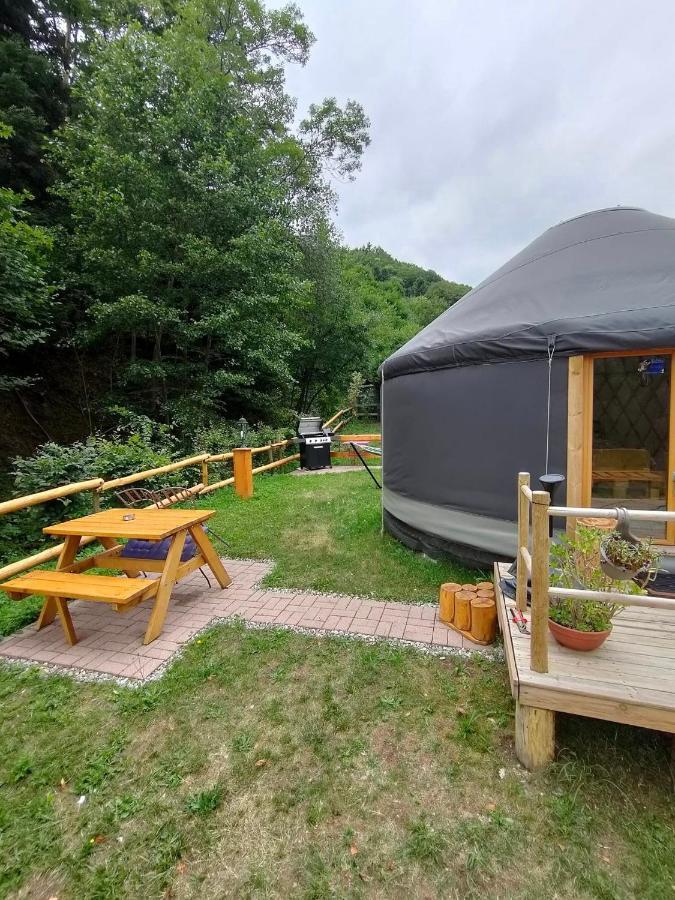 Yourte Des Verts Bois Freland Exterior photo